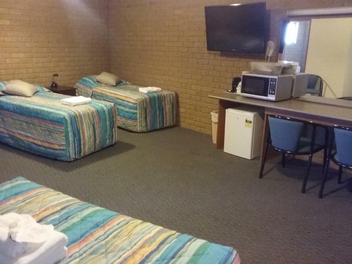 Wentworth Darling Junction Motor Inn المظهر الخارجي الصورة